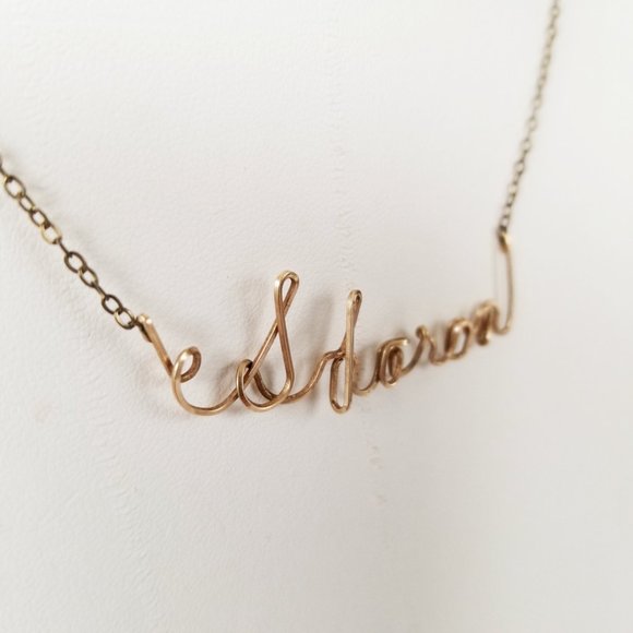 Vintage Sharon Name Wire Necklace on 16" Cable Chain - Picture 8 of 13